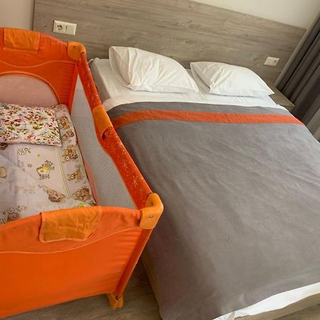 Arena Summit Apart Hotel Киев Екстериор снимка