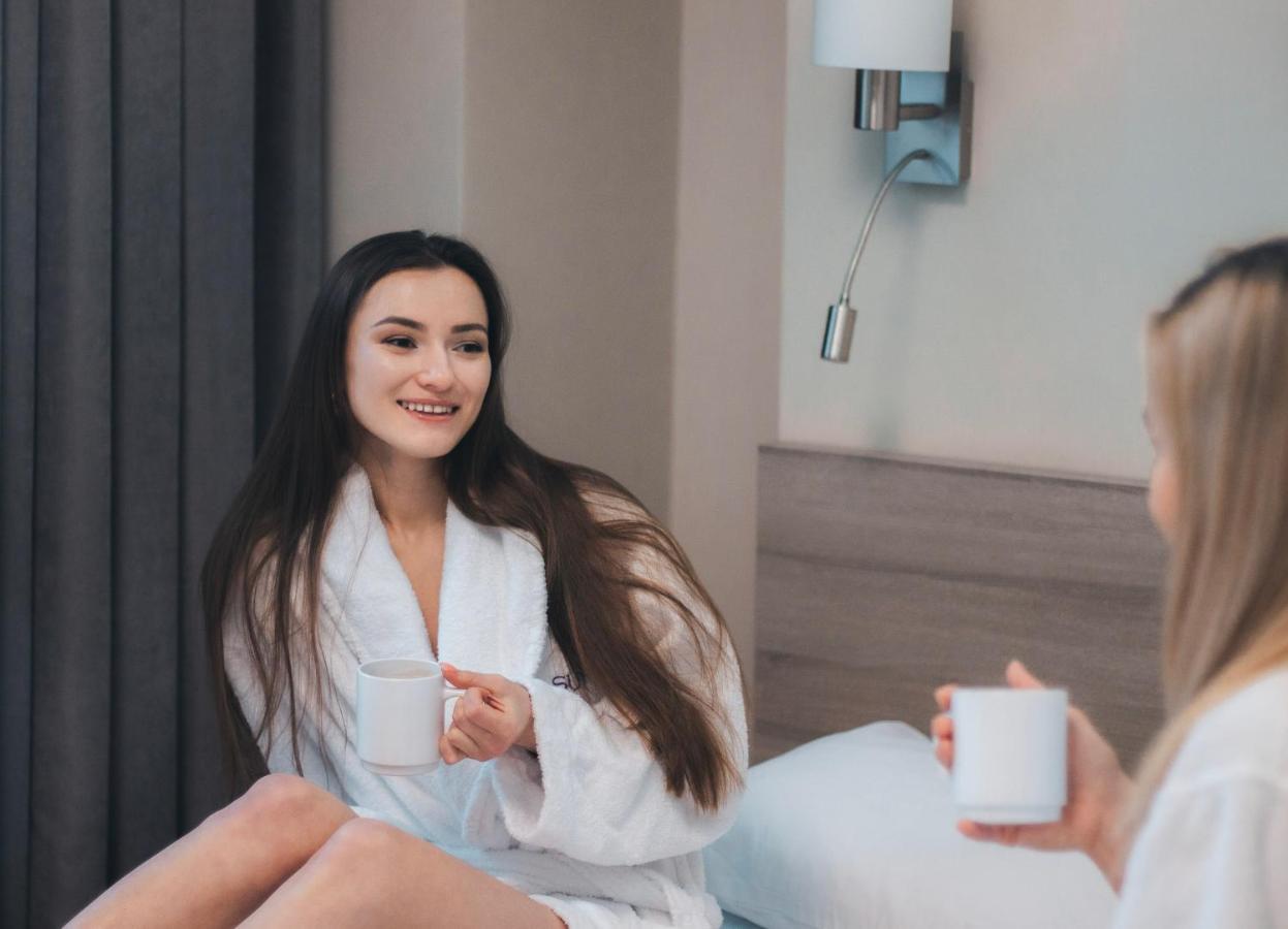 Arena Summit Apart Hotel Киев Екстериор снимка