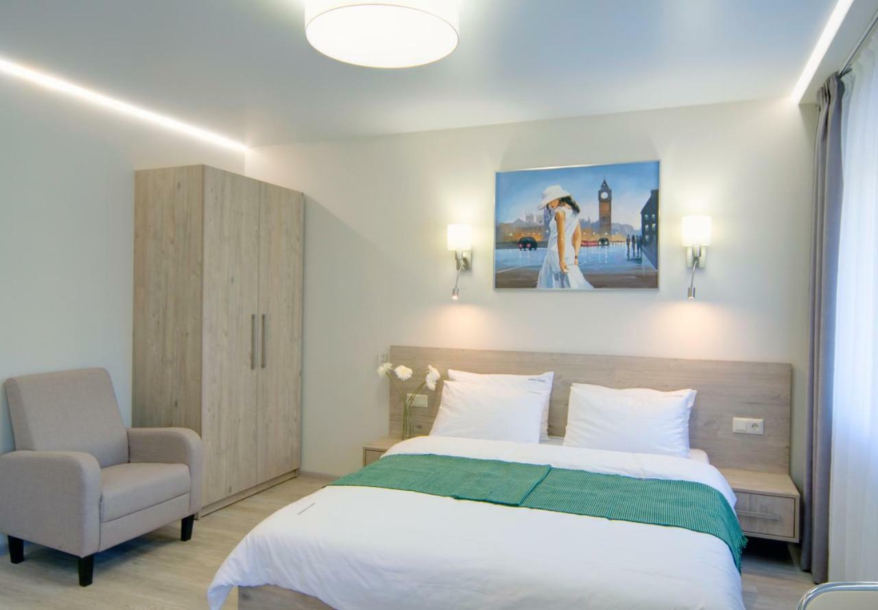 Arena Summit Apart Hotel Киев Екстериор снимка