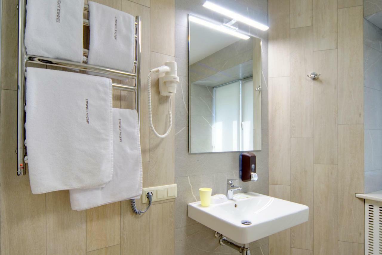 Arena Summit Apart Hotel Киев Екстериор снимка
